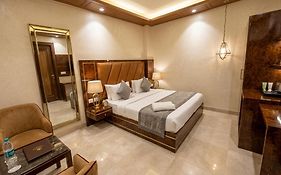 Hotel Dsr Tela Suite Near Igi Airport Delhi